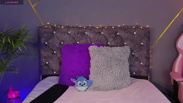 Mia_Palacioss: απευθείας συνομιλία ΧΧΧ