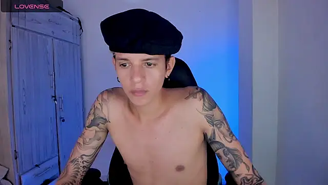 tylernova Adlı Modelin Canlı XXX Sohbeti