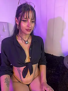 _Victoria_foxx_ Adlı Modelin Canlı XXX Sohbeti