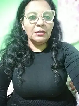 Chat +18 de Amarantha25 ao vivo