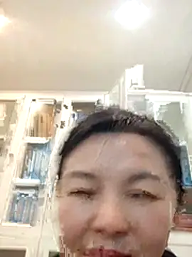 WHUANUOZANYTO élő XXX-chatje