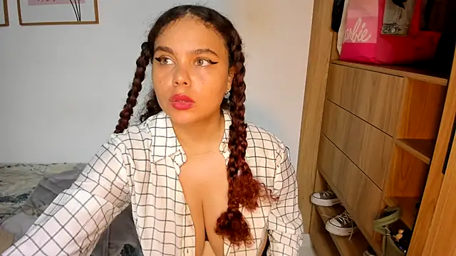 Bloom_Noor live XXX chat