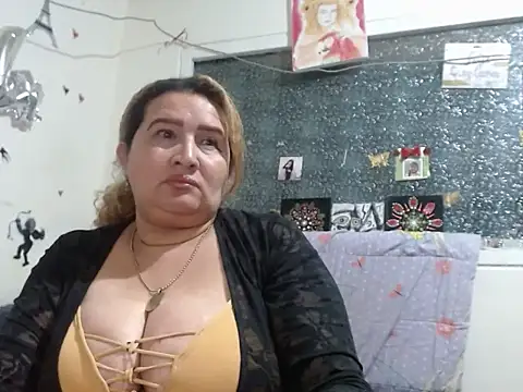 Perla1981-- Chat XXX in diretta