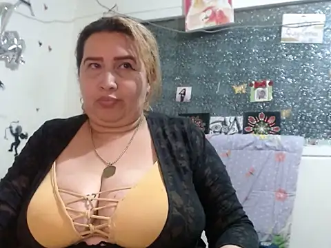 Chat XXX ao vivo de Perla1981--