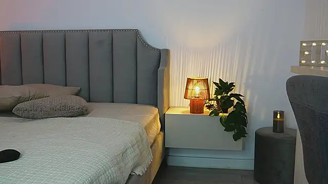 WowMila élő XXX-chatje