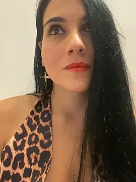 Chat +18 de Miaswwe ao vivo