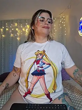 Juliietha_servasn Webbikameraesitys