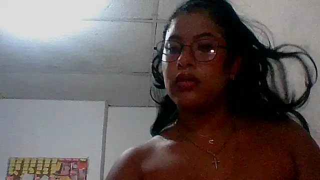 Czat XXX na żywo – Kitra_New