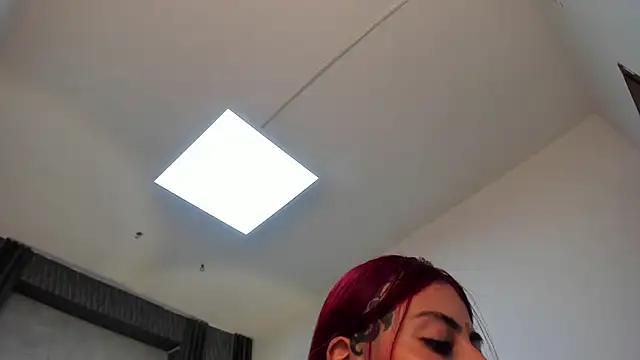 selene_red_: απευθείας συνομιλία ΧΧΧ