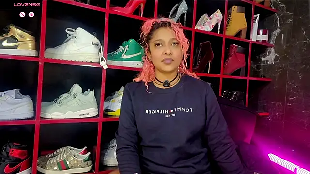 Indianbrownie Chat XXX in diretta