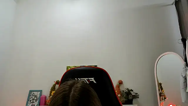 Lucky_Lana – Live XXX-chat