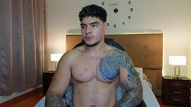 Steven_Velez Adlı Modelin Canlı XXX Sohbeti