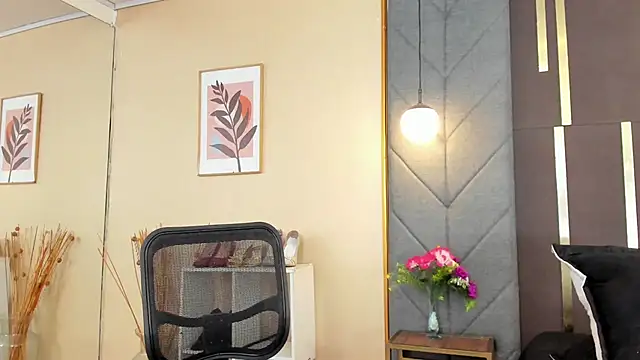 OliviGrace: онлайн-секс-чат