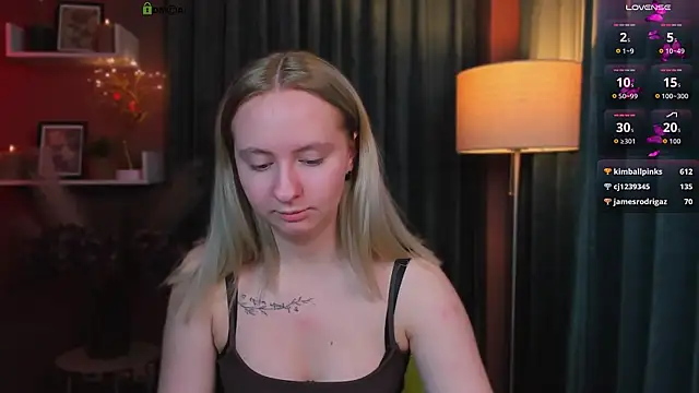 mila_glow1 élő XXX-chatje