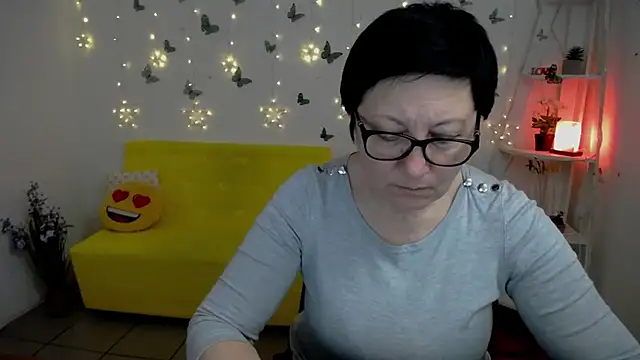 EmilyL0ve 라이브 XXX 채팅