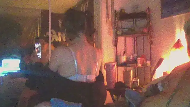 TheDaddio03: διαδικτυακό σόου στην κάμερα