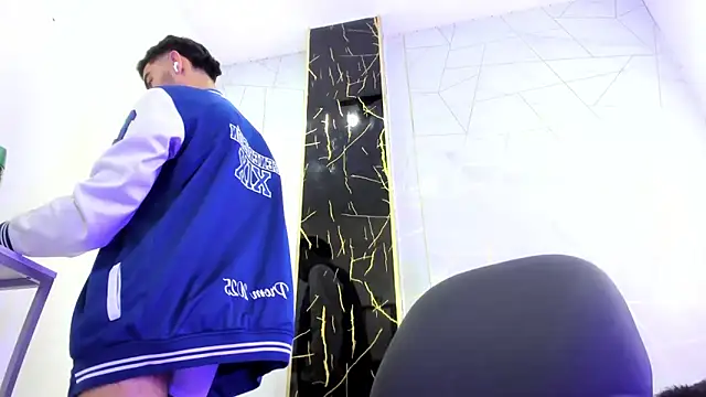 Valentin_Lux 网络视讯表演