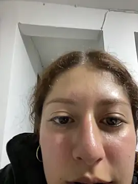 Amber_rosse_outdoorsn Webbikameraesitys