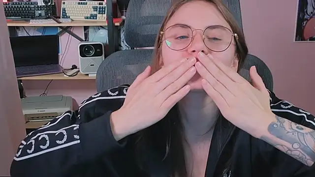 _AnnaStark_のライブXXXチャット