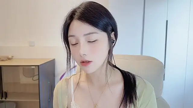 HaagenDazs_ Live XXX-chat