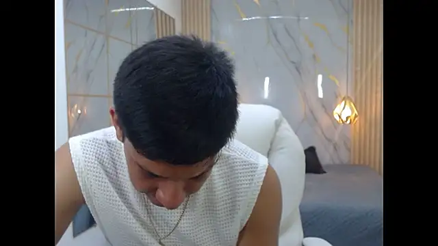 DominantBoy4 Webcam show