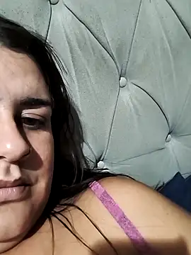 Luna-elle Webcamshow