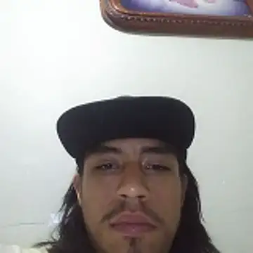 AlexAlejandro13: διαδικτυακό σόου στην κάμερα