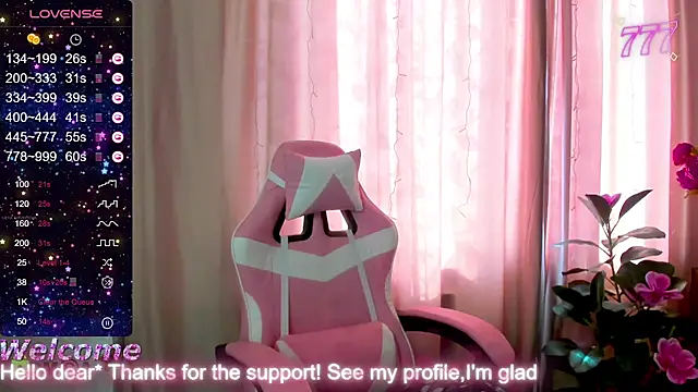 LilllyMoon Chat XXX live