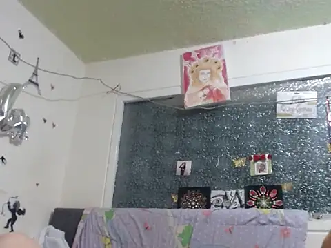 Perla1981-- live XXX chat