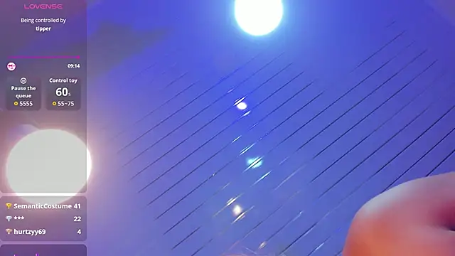 Chat +18 de Astrid_leon ao vivo