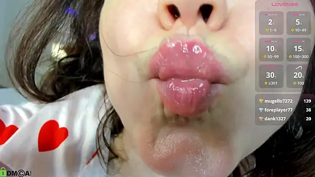 Kira_Adler 라이브 XXX 채팅