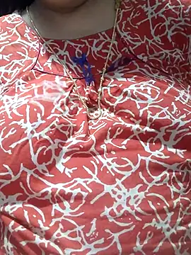 tamilthanushri: онлайн-секс-чат