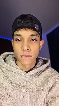 RoughDiamond_ webkamerás műsora