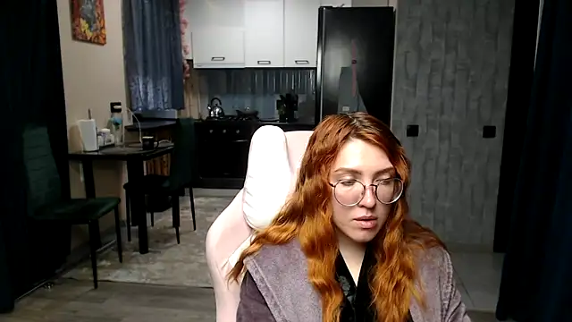 Reginasmilee live XXX chat