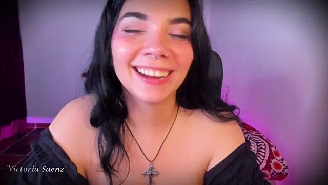 แชท XXX สดของ victoriaasaenz_