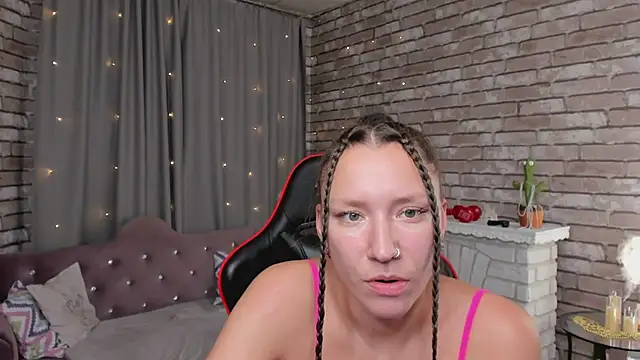 SarahCoksss' Live XXX Chat