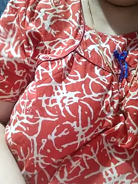 tamilthanushri live XXX chat