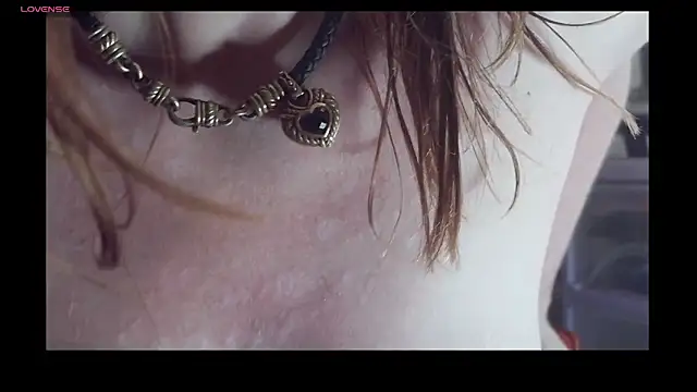 sugahfreeee Live XXX-chat