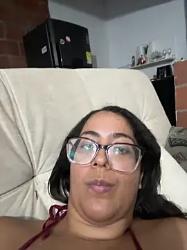 Jessyivonne Chat XXX in diretta