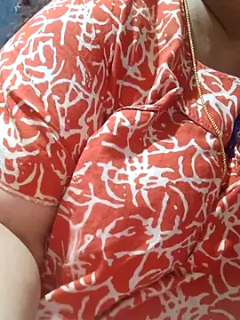 tamilthanushri Live XXX-Chat