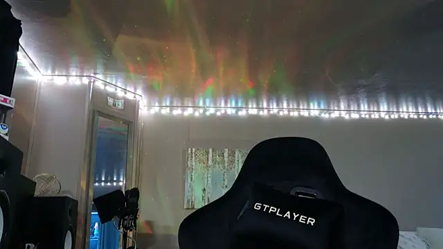 Онлайн чат XXX mavismable