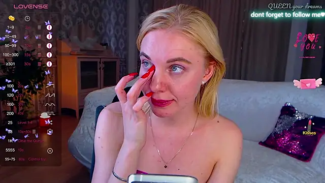 XXX chat uživo modela LiSinDoll
