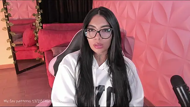 NattGomez's Live XXX Chat