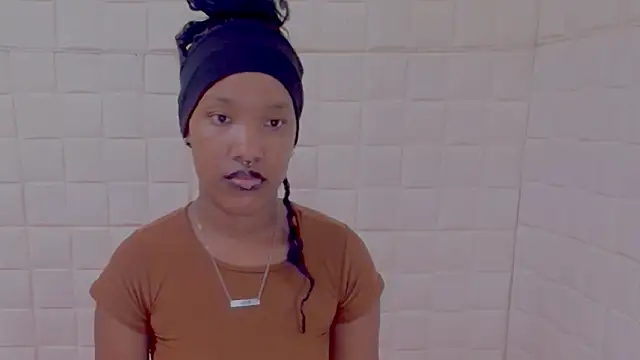 EroticSexyPradaのライブXXXチャット