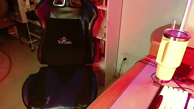 SmokyDee Chat XXX in diretta