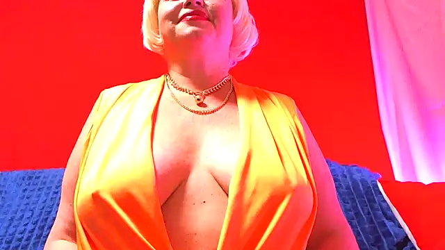 Chat XXX Live NaughtyMILF4UX