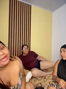 Chatroom XXX en direct de Desert_queens