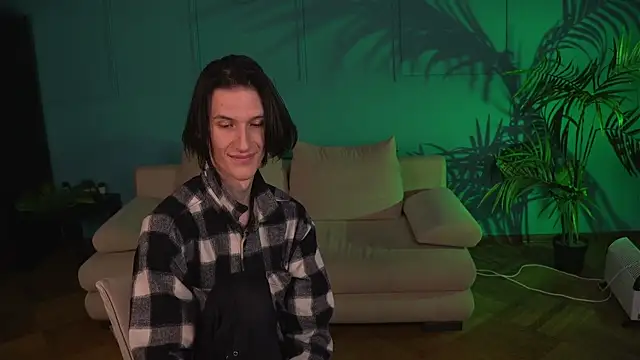 Pokazy przed kamerką – Klaude_Jam