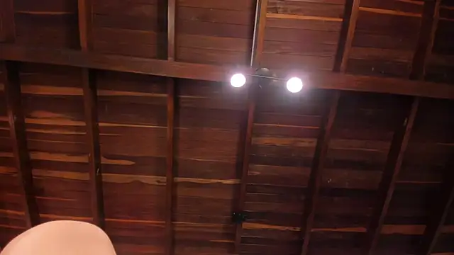 XXX chat uživo modela MiaKay1