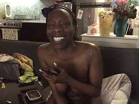 littyleesh1 élő XXX-chatje